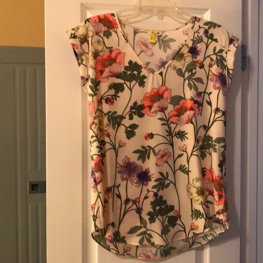Express short sleeve top